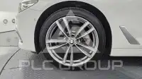2020 BMW 520