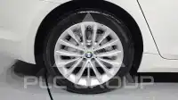 2020 BMW 530