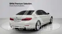 2020 BMW 530
