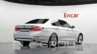 2020 BMW 520
