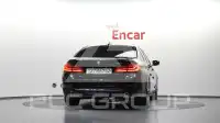 2020 BMW 520