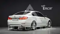 2020 BMW 530