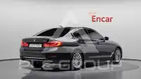 2020 BMW 520