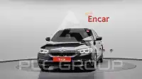 2020 BMW 520