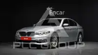 2020 BMW 520