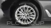 2020 BMW 520