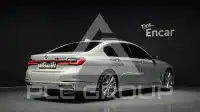 2020 BMW 750