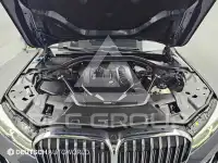 2020 BMW 730