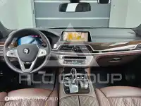 2020 BMW 730