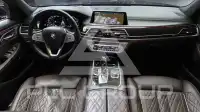 2020 BMW 730