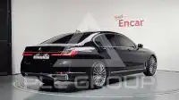 2020 BMW 730