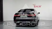 2020 BMW 730