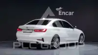 2020 BMW 320