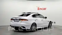 2020 Jaguar XE