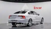 2020 Volvo S90