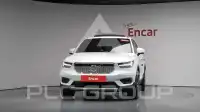 2020 Volvo XC40