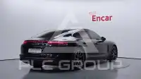 2020 Porsche Panamera