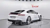 2020 Porsche Panamera