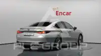 2020 Lexus ES