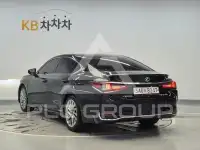 2020 Lexus ES