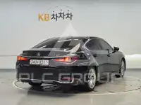 2020 Lexus ES