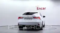 2020 Lexus IS