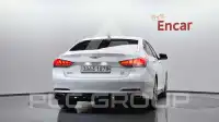 2020 Genesis G80
