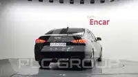 2020 Genesis G80