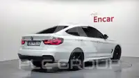 2021 BMW 320M