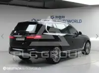 2021 BMW X7