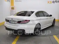 2021 BMW 520M