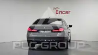 2021 BMW 520