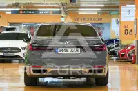 2021 BMW 740