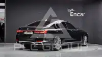 2021 BMW 730