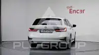 2021 BMW 320