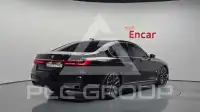 2021 BMW 730M