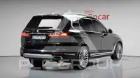 2021 BMW X7