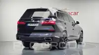 2021 BMW X7M