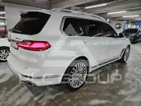 2021 BMW X7
