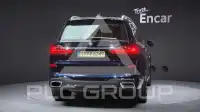 2021 BMW X7M