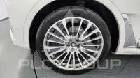 2021 BMW X7