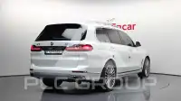 2021 BMW X7
