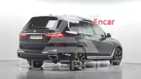 2021 BMW X7M