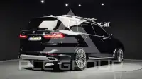 2021 BMW X7