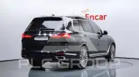 2021 BMW X7