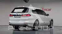 2021 BMW X7