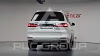 2021 BMW X7