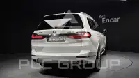 2021 BMW X7