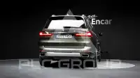 2021 BMW X7