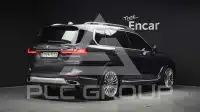 2021 BMW X7